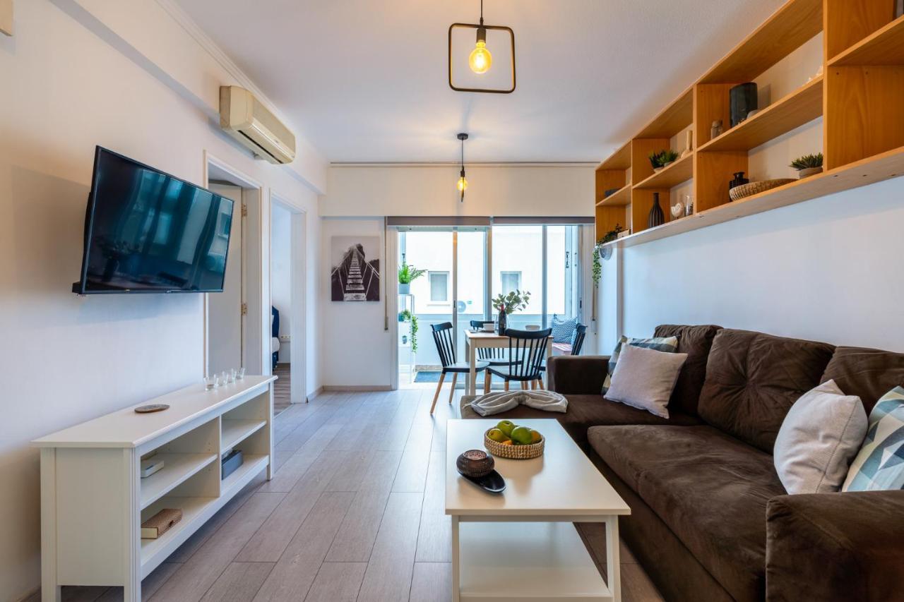 Rustic 1-Br Apt In Mackenzie-Larnaca Apartment Luaran gambar